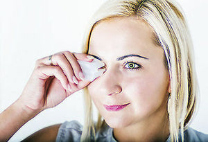 Eyepeace - Eyelid massager - Dr. Shalu Pal Optometrist